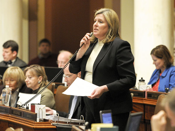 Rep. Ann Lenczewski presents the omnibus tax bill on the House Floor April 25. (Photo by Andrew VonBank)